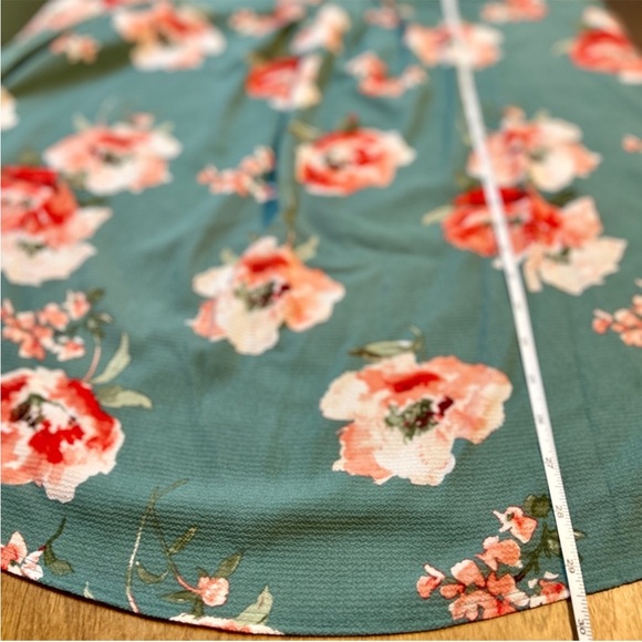 Cool Melon Green Pink & Red Floral Pleated Three-Quarter Puff Sleeve Blouse, 1x - Picture 7 of 7